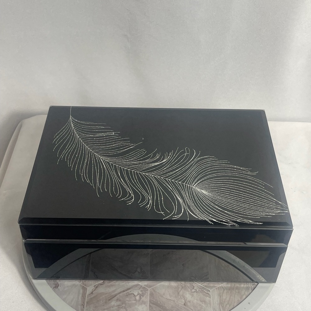 Max Studio Home Black Lacquer Feather Jewelry Storage Box 12”